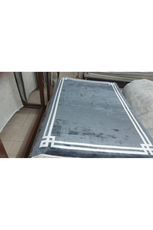 İPEK BAMBU SIK DOKUMA KALIN MUHTEŞEM PARILTILI YÜKSEK KALİTE DOKUMA PREMİUM SALON HALISI Si̇yah - 160 X 230