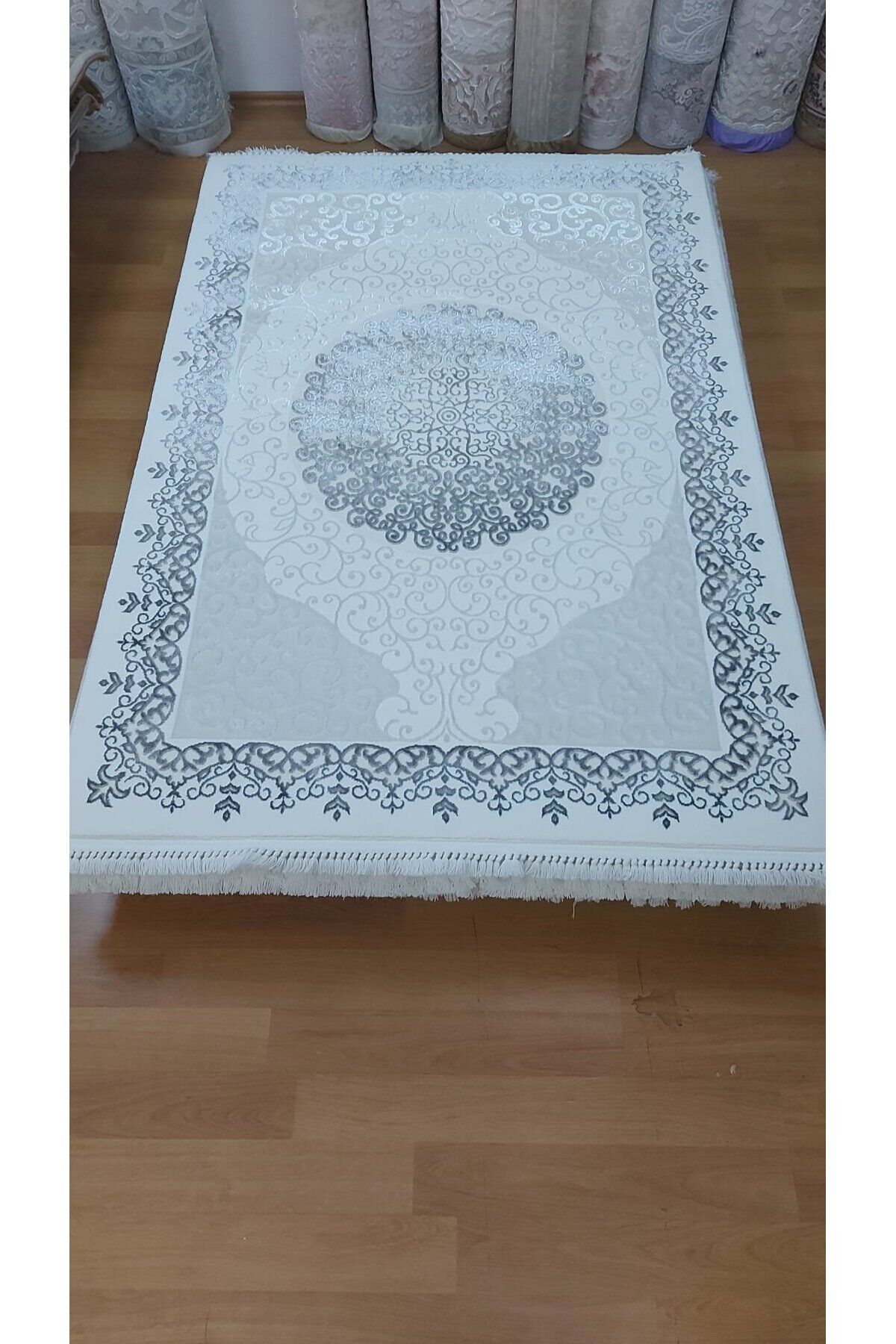 SIK DOKUMA KALIN SERİ SONU HALI Gri̇ - 120 X 180