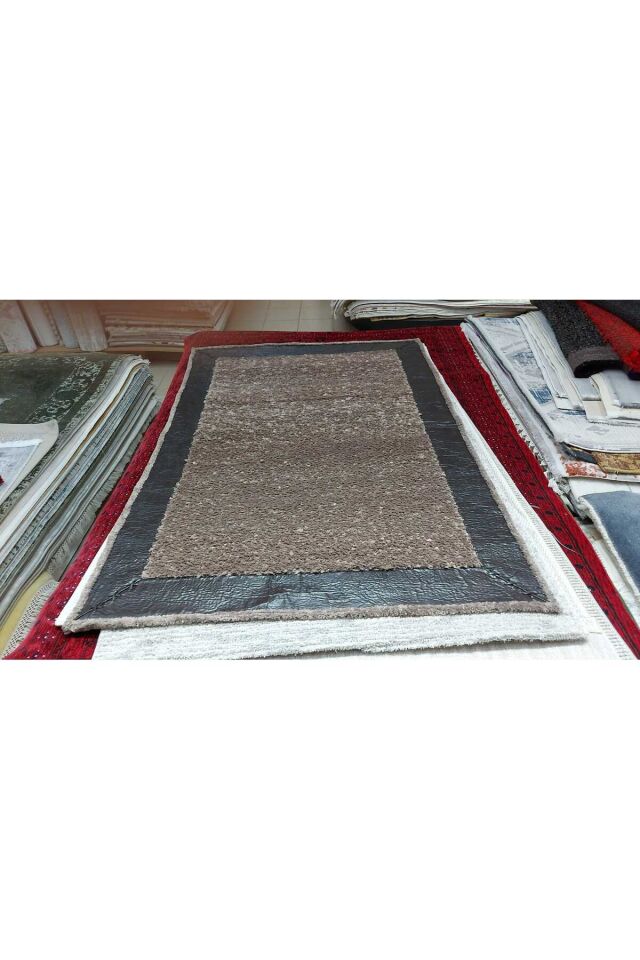 saray simli peluş tüylü toz tüy yapmayan yumuşacık peluş halı Kahverengi - 120 X 180