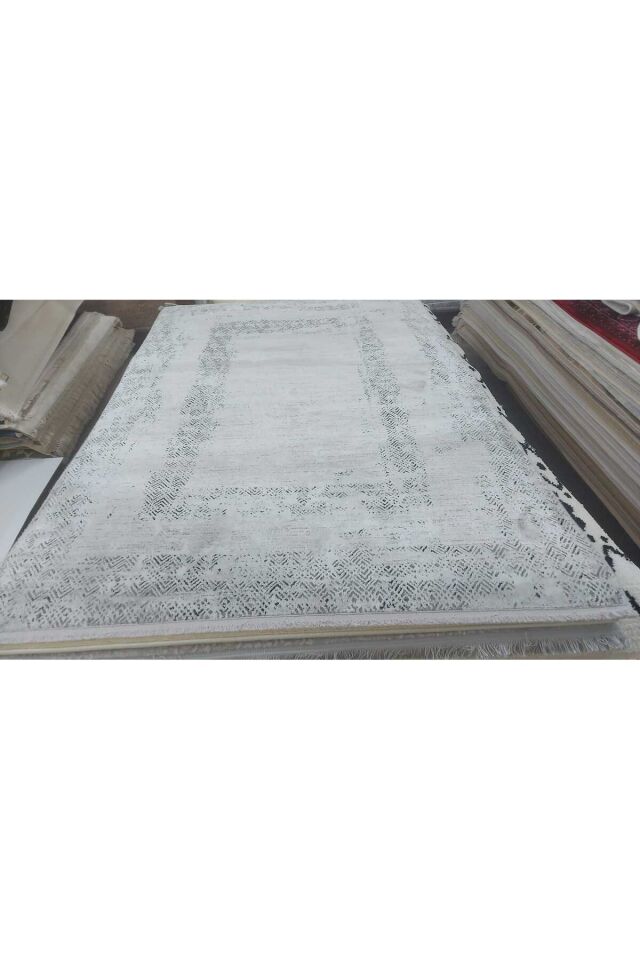 ALYA SIK DOKUMA ORTA KALINLIKTA AKRİLİK HALI