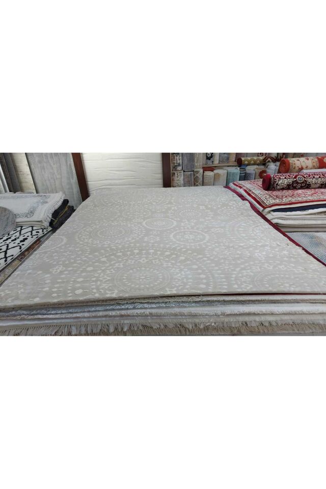 ŞİRAZ SIK DOKUMA ORTA KALINLIKTA TEMİZLİĞİ KOLAY AKRİLİK SALON HALISI Gri - 200 X 300