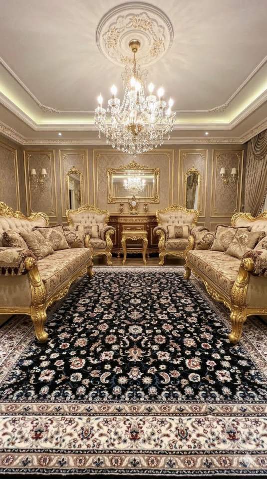 HANEDAN SIK DOKUMA İPEK AKRİLİK PARILTILI TÜY VERMEYEN YÜKSEK KALİTE SALON HALISI ORTA KALINLIKTADIR