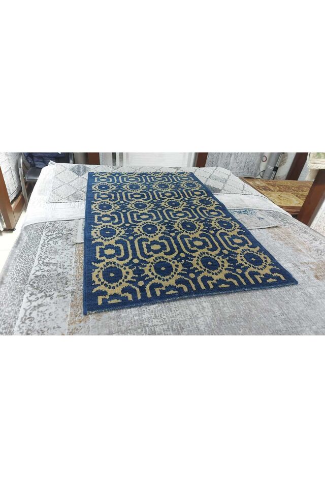 Yün Halı Uşak Saf Yün Dokuma Halı Lacivert012 Geleneksel Doku, Yün Halı Geleneksel Doku, Yün Halı. Laci̇vert - 80 X 300