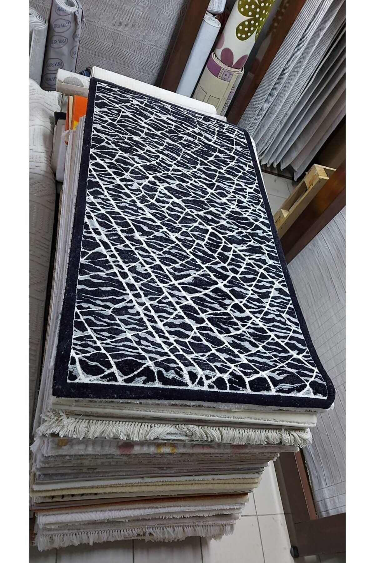 SIK DOKUMA KALIN HALILAR SEÇ BEĞEN AL TEK EBAT TEK FİYAT Gri̇ - 80 X 150