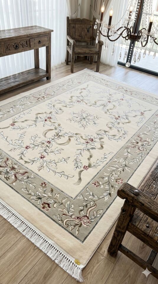 Salon Halısı Yün Halı Uşak Saf Yün Gözalıcı Zarif Özel Halı