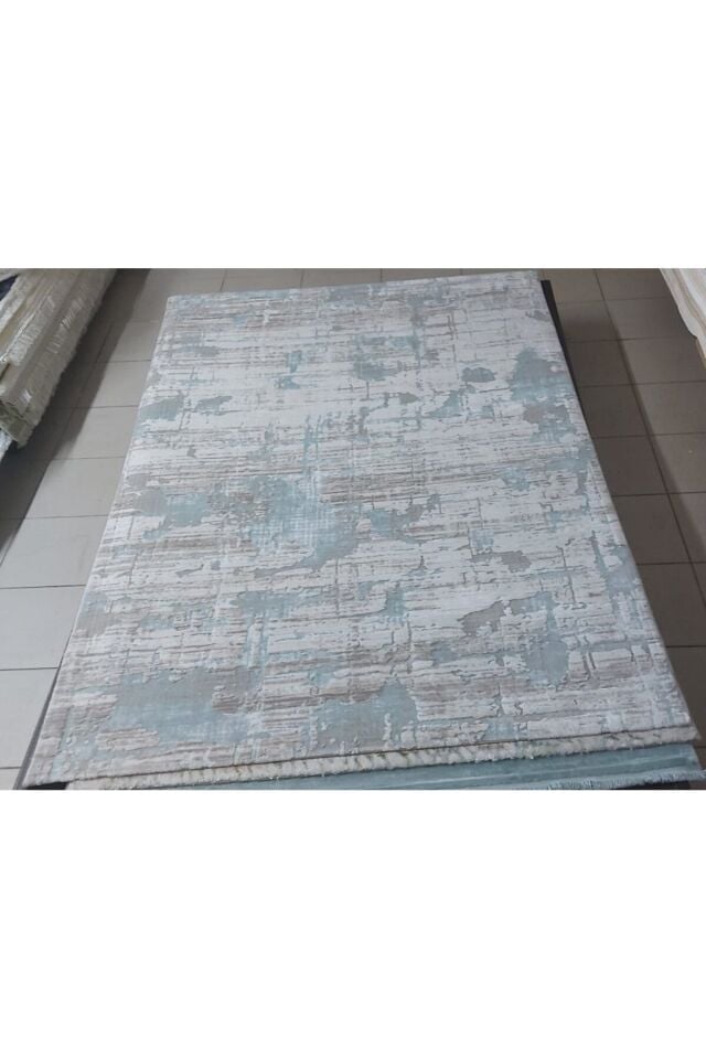 HALI SARAY SIK DOKUMA ORTA KALINLIKTA TOZ YAPMAYAN AKRİLİK HALI