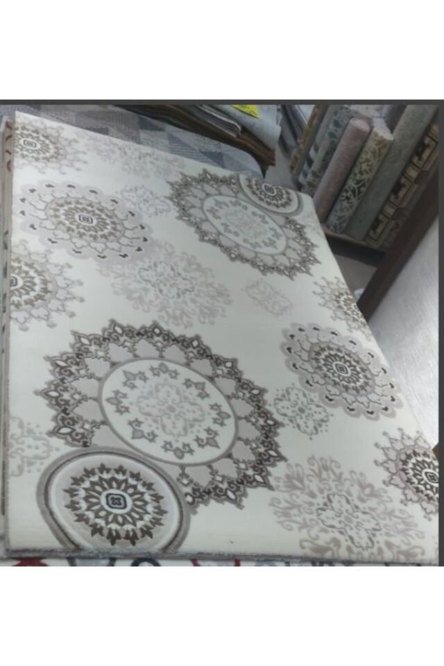 TİLYA SIK DOKUMA ORTA KALINLIKTA TOZ YAPMAYAN AKRİLİK HALI