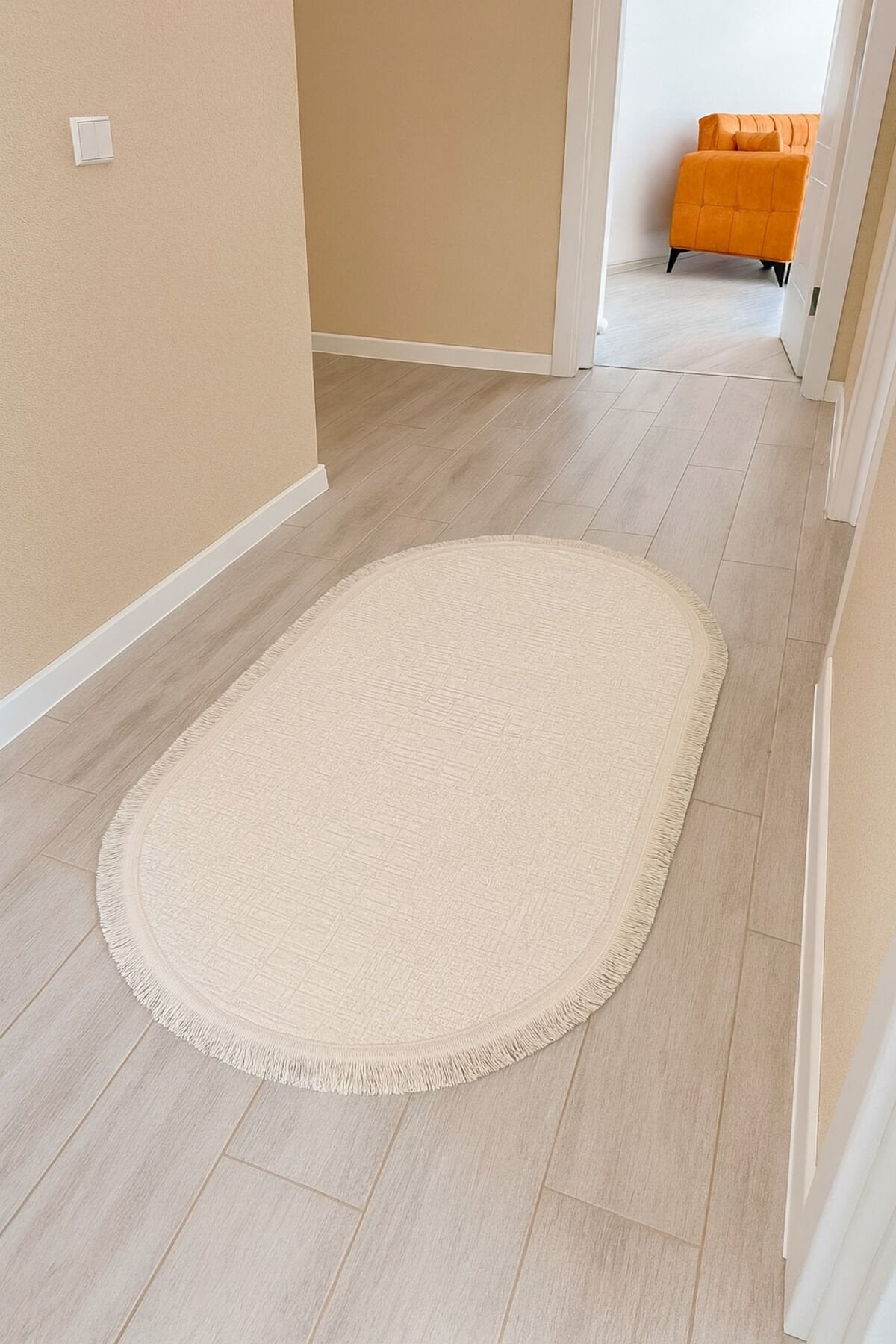 HERA SIK DOKUMA AKRİLİK OVAL HALI Krem - 80 X 150