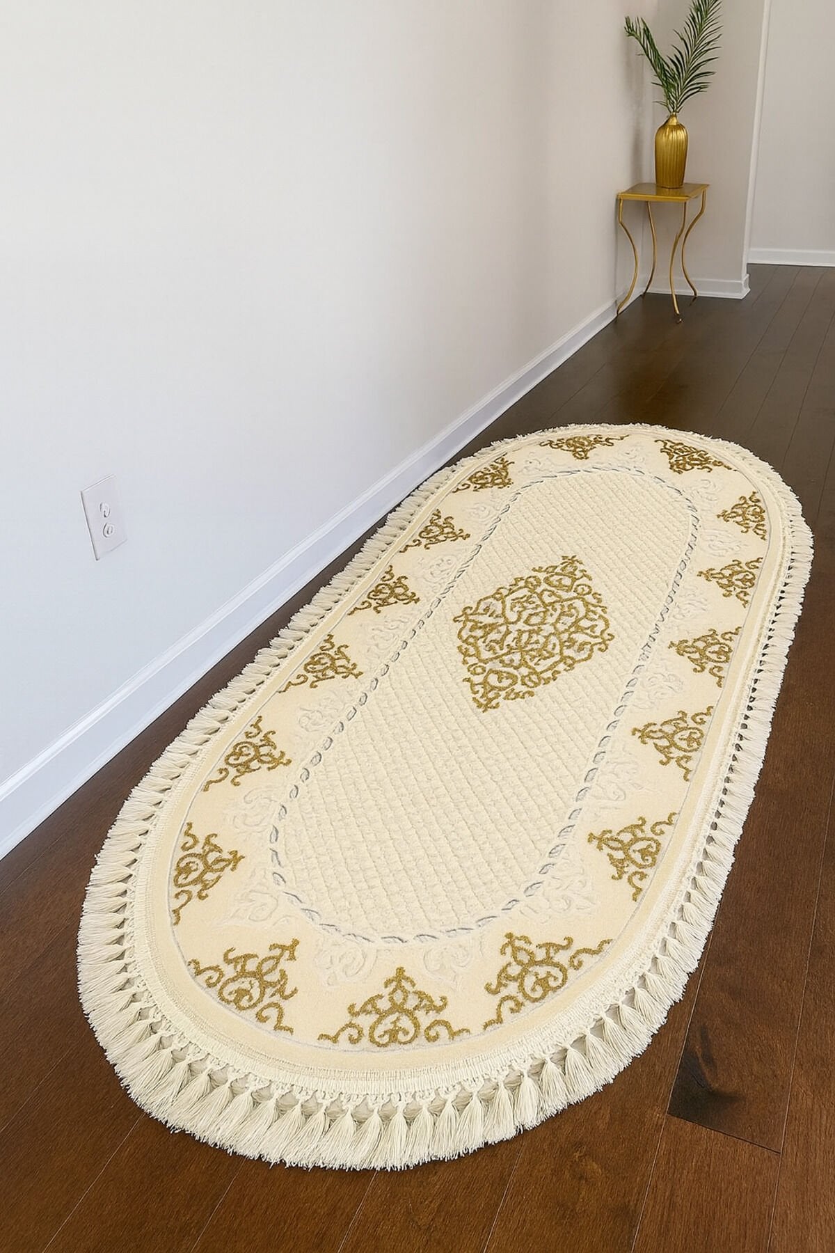 HERA SIK DOKUMA AKRİLİK OVAL HALI Krem - 80 X 150
