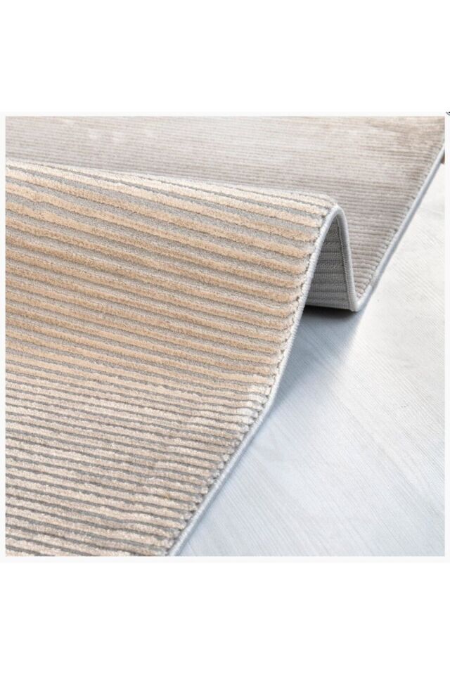 SİDE SIK DOKUMA AKRİLİK HER EBAT KESME YAPILAN ORTA KALINLIKTA HALI 4M EBAT VAR KORİDOR,MUTFAK