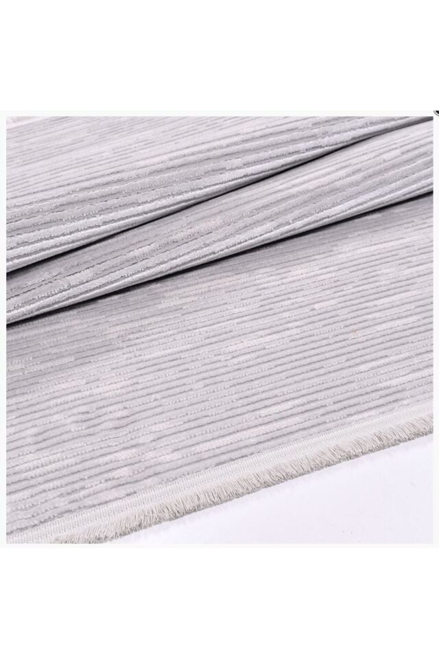 SİDE SIK DOKUMA AKRİLİK HER EBAT KESME YAPILAN ORTA KALINLIKTA HALI 4M EBAT VAR KORİDOR,MUTFAK