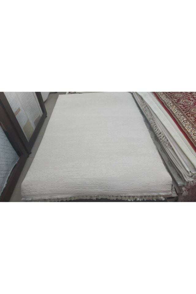 halı saray concept sık dokuma orta kalınlıkta süper akrilik halı